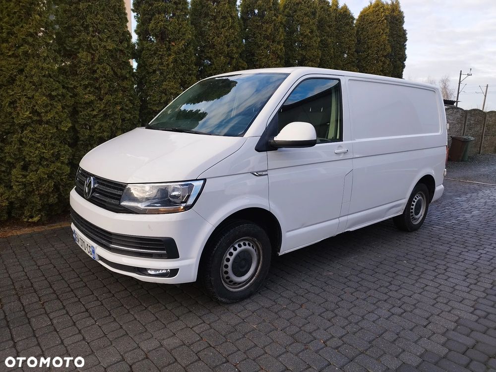 Volkswagen Transporter - 11