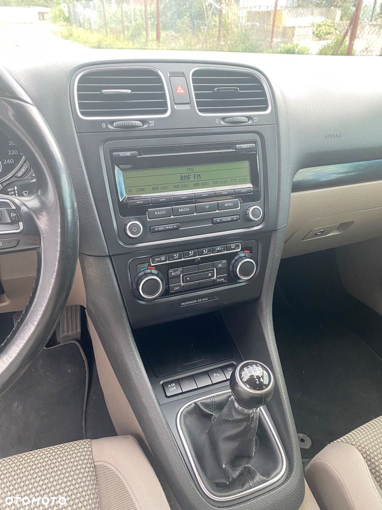 Volkswagen Golf - 10