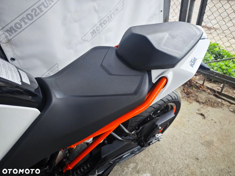 KTM Duke 125 - 12