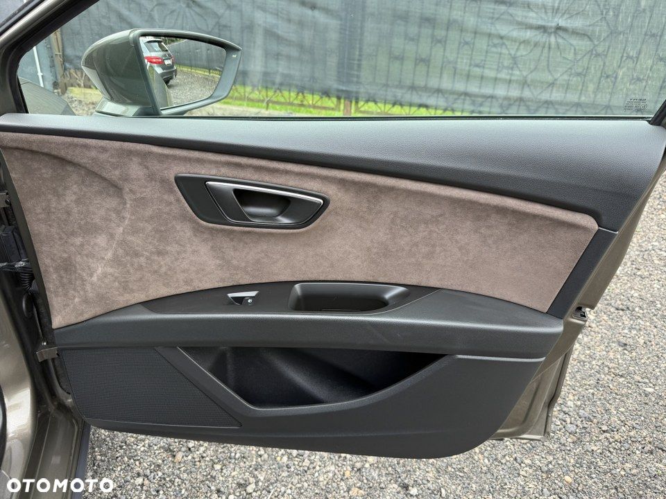 Seat Leon Sportstourer 1.8 TSI Start&Stop 4Drive DSG X-Perience - 31