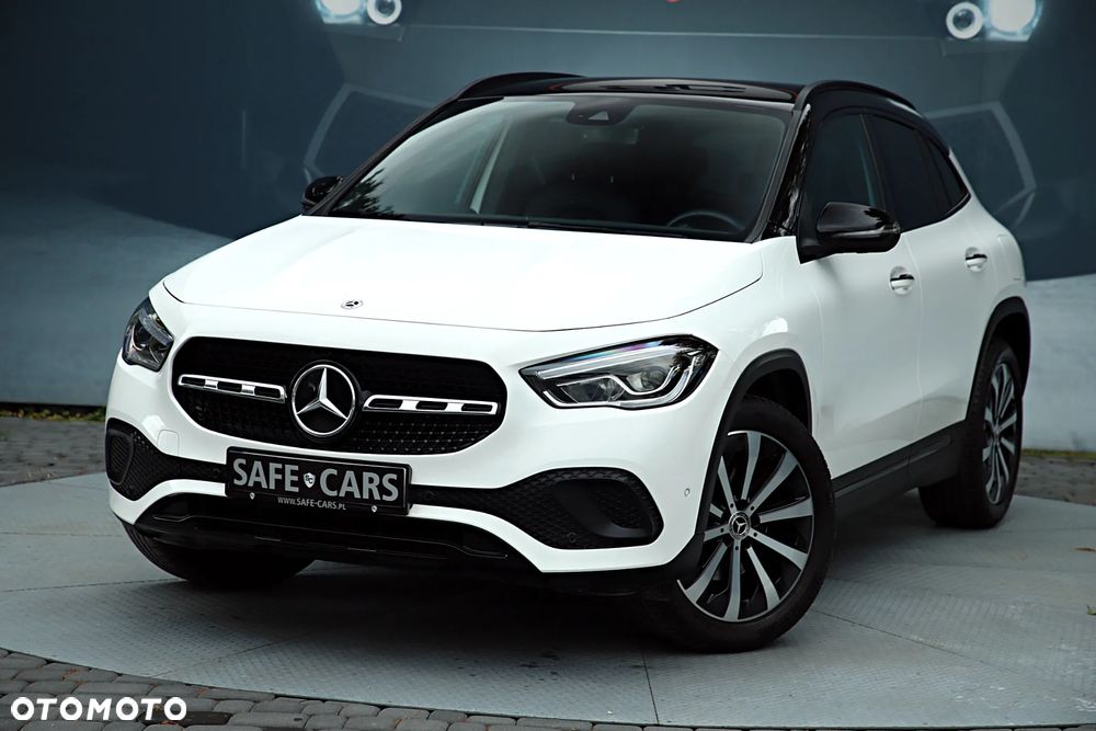 Mercedes-Benz GLA 200 Style - 2
