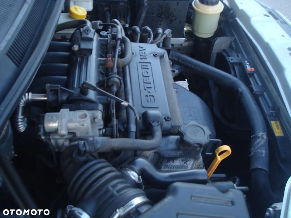 Chevrolet Aveo 1.2 Plus - 24