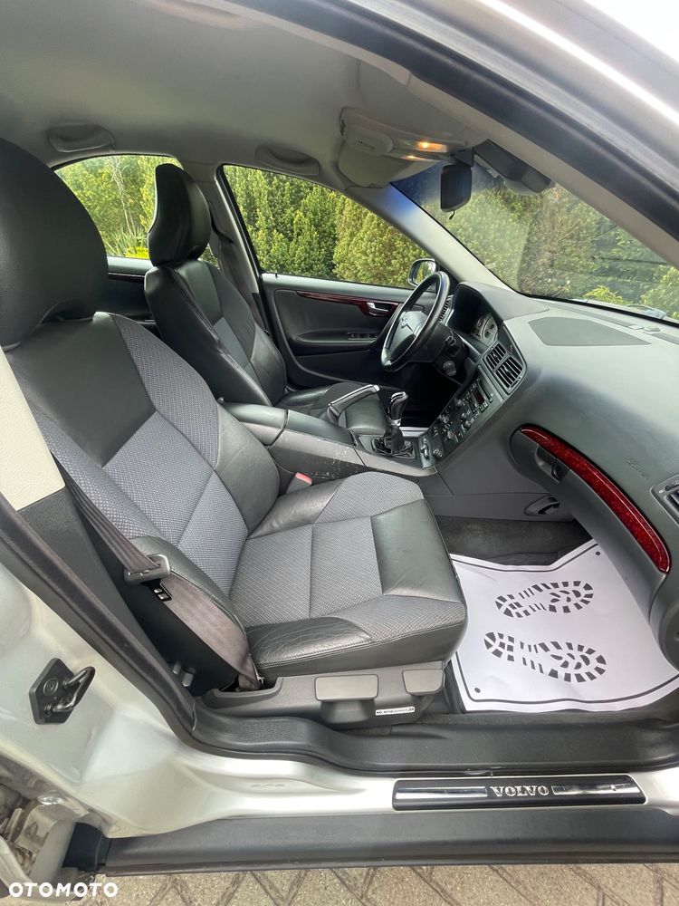 Volvo S60 2.4 Optima - 24