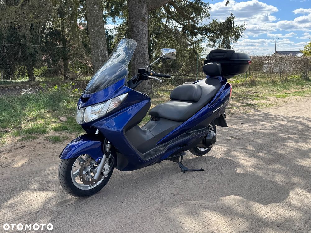 Suzuki Burgman - 8