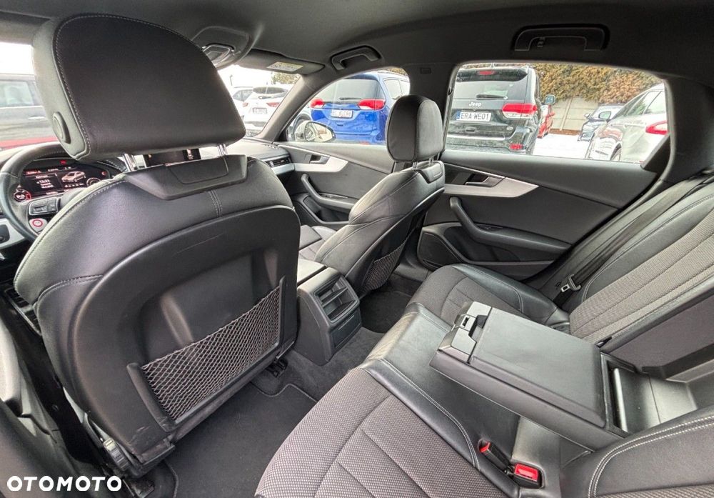 Audi A4 Limousine - 15