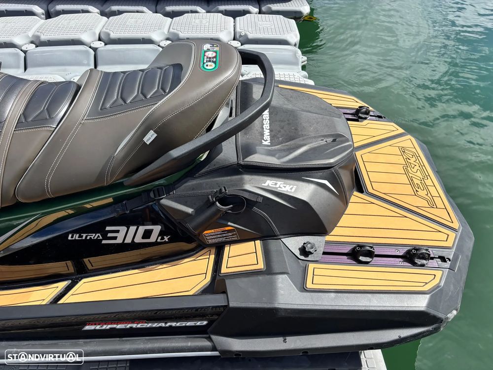 Kawasaki Ultra 310LX - 9