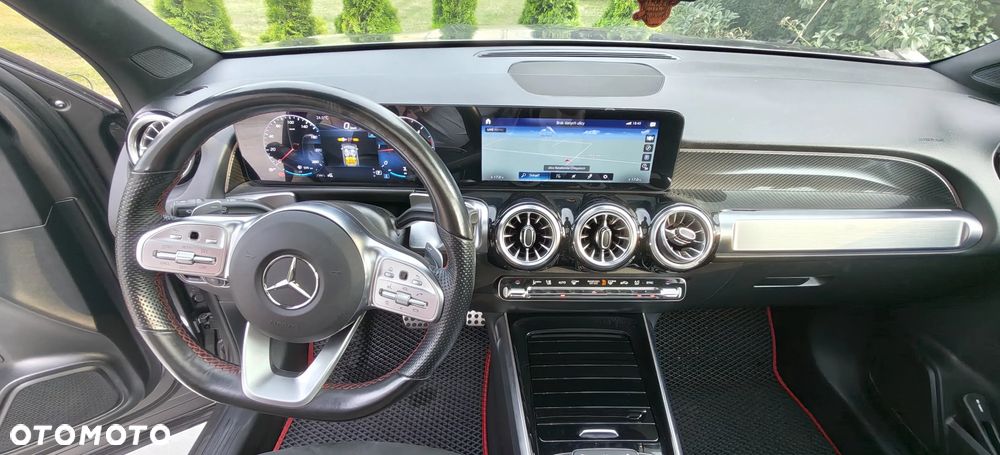 Mercedes-Benz GLB 200 d 4-Matic AMG Line 8G-DCT - 31
