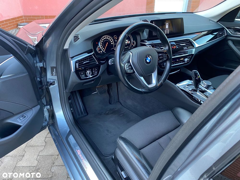 BMW Seria 5 520d xDrive Sport Line - 6