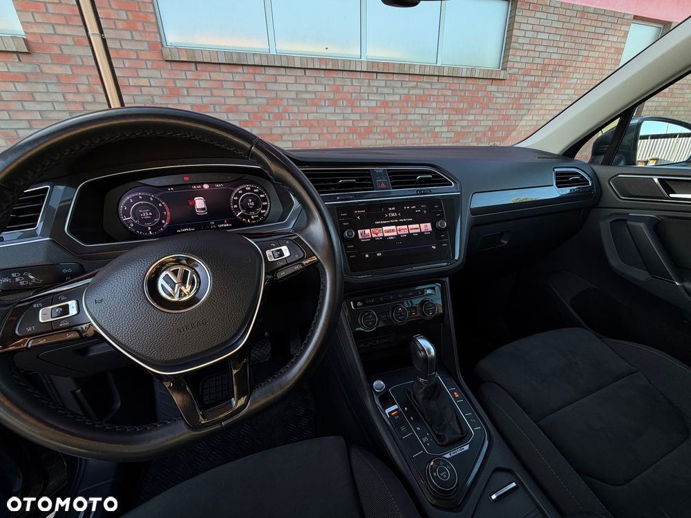 Volkswagen Tiguan - 11