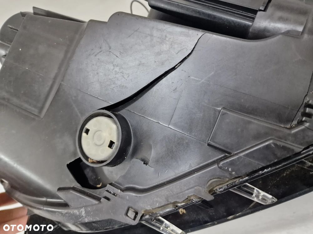 VW PASSAT B7 10- LEWA ZWYKŁA LAMPA PRZEDNIA PRZÓD , NR 3AB941005 , NR AUKCJI LL622 - 16