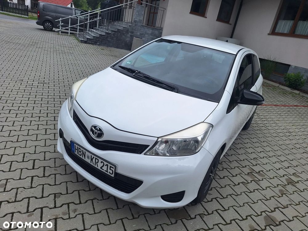 Toyota Yaris - 15