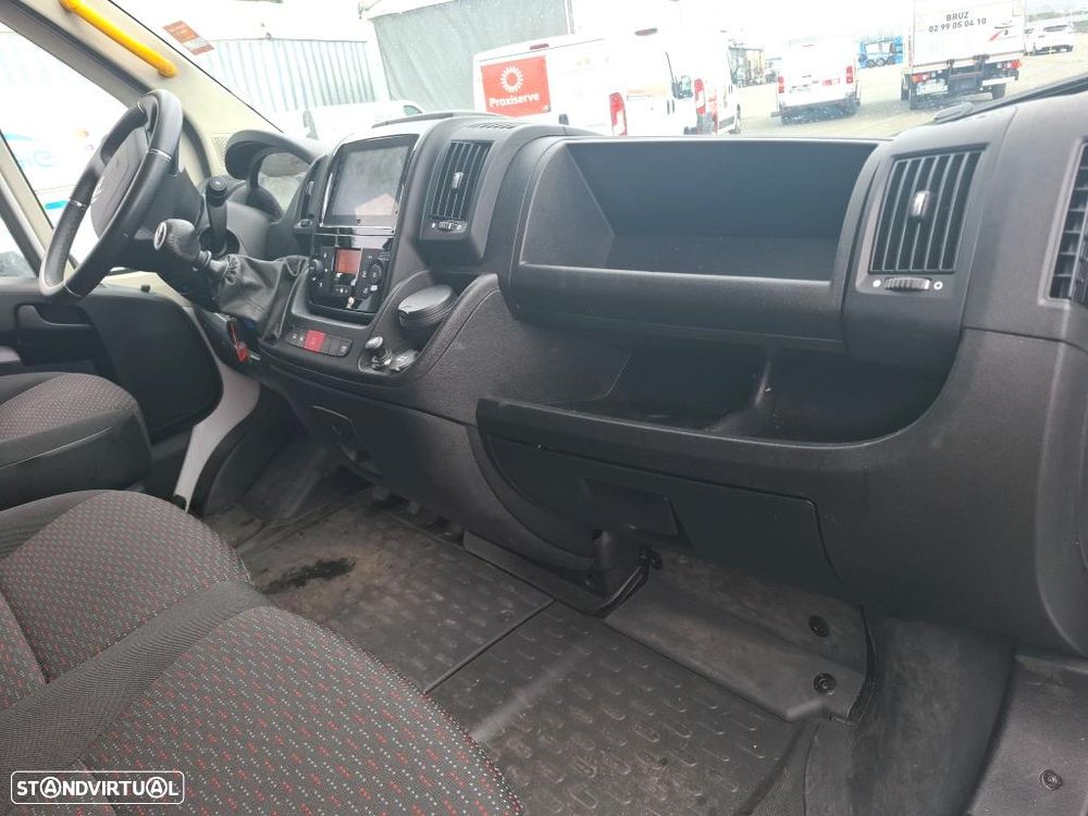 Citroën JUMPER 2.2 HDI L2H2 •2023 •GPS •c/IVA dedutível - 10