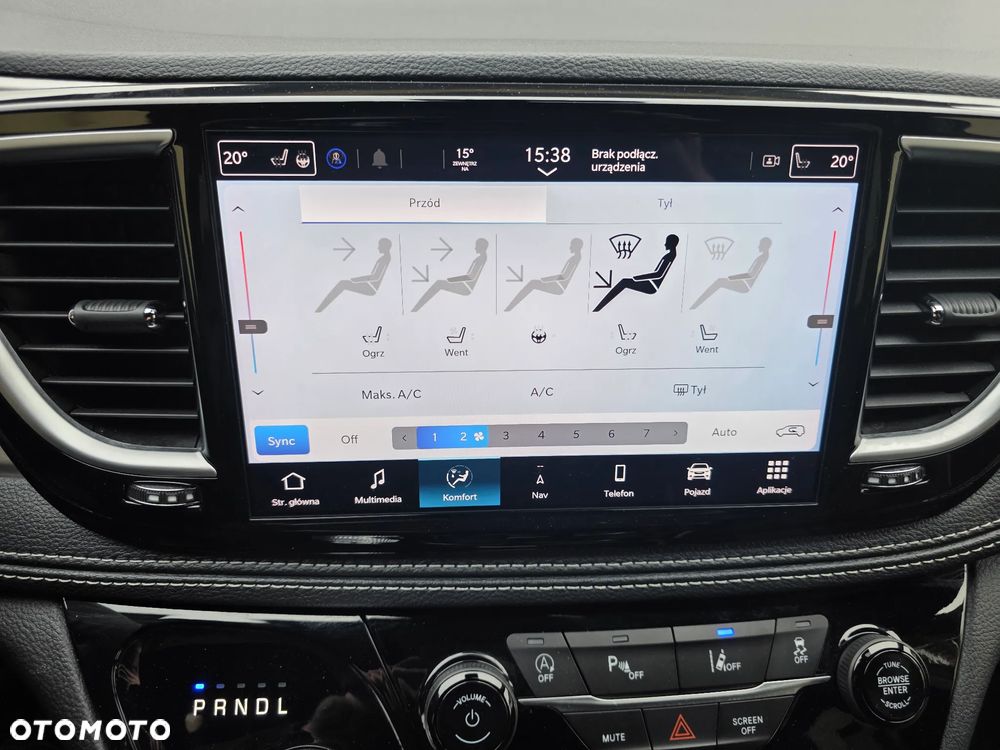 Chrysler Pacifica - 30