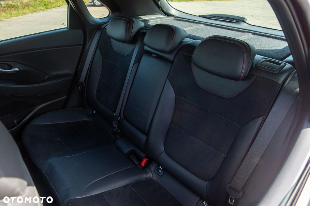 Hyundai i30 1.5 T-GDI 48V Modern DCT - 16