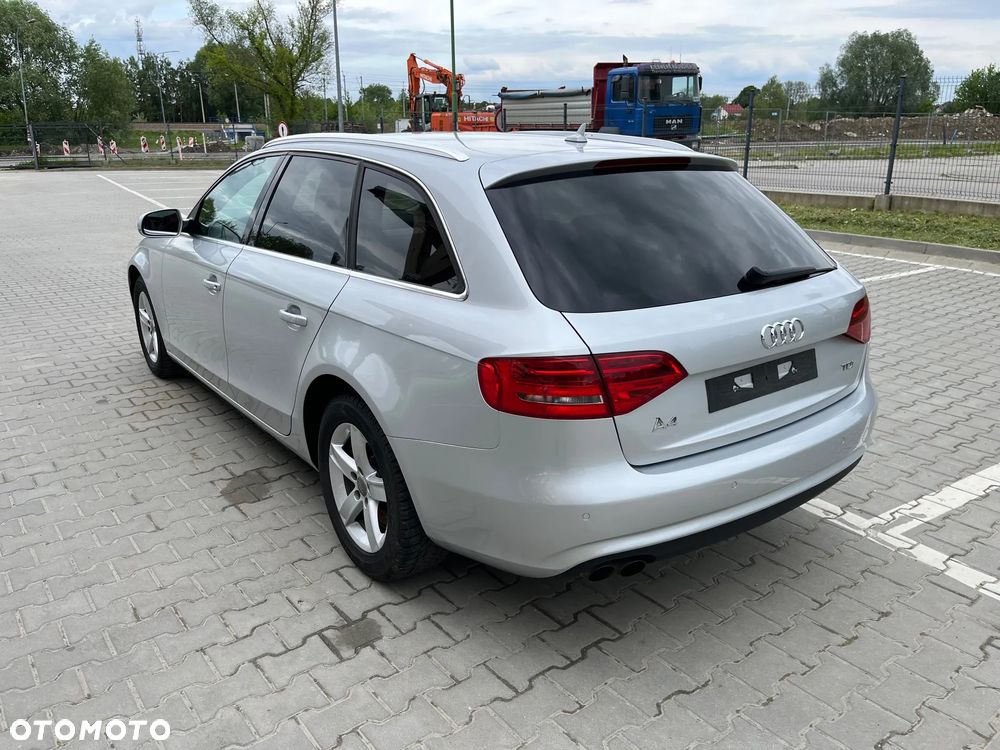 Audi A4 Avant 2.0 TDI Multitronic - 5