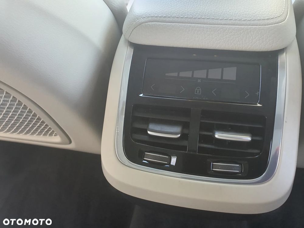 Volvo XC 60 T6 AWD Geartronic Inscription - 9