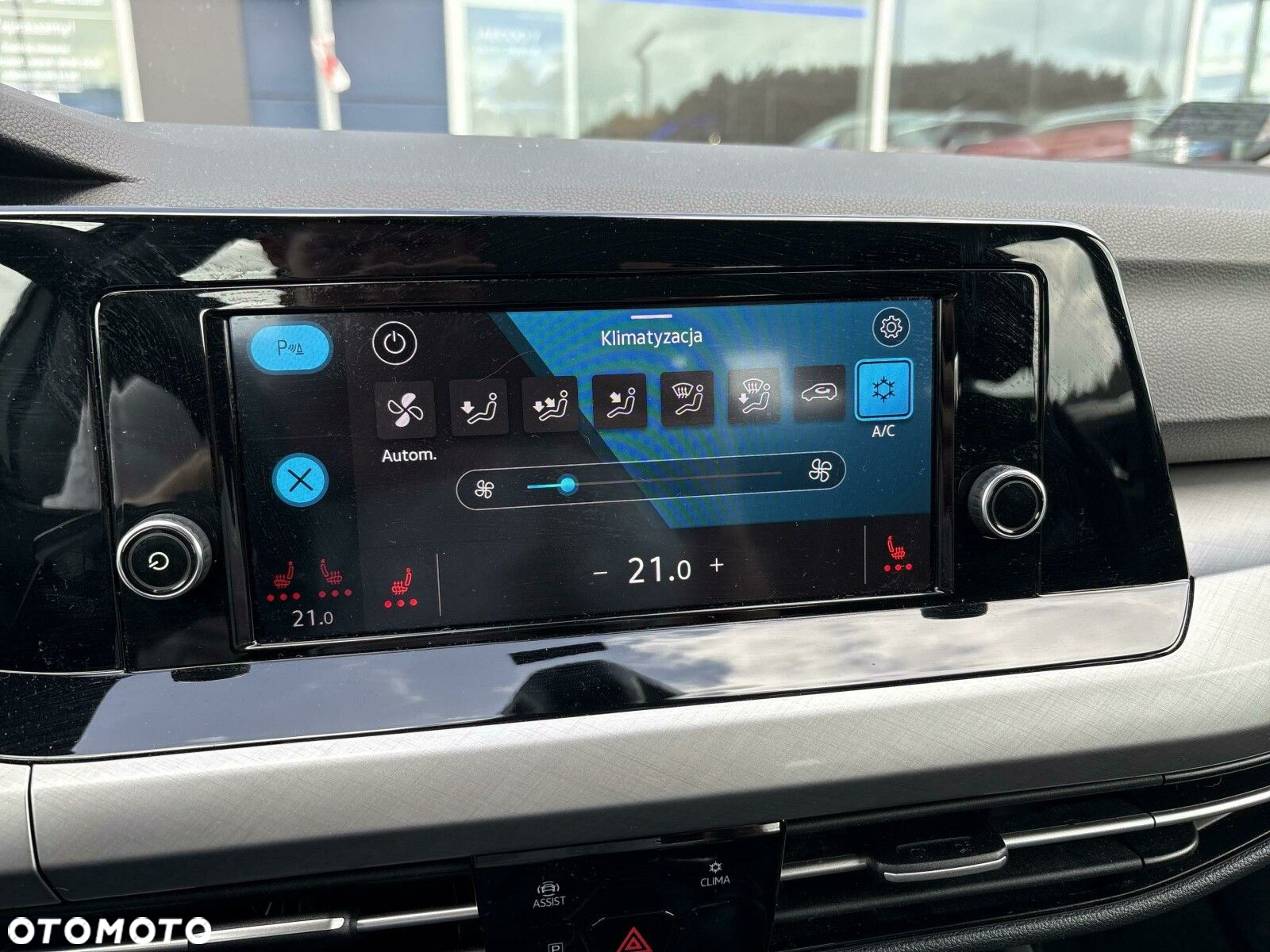 Volkswagen Golf VIII 1.5 TSI EVO Life - 21