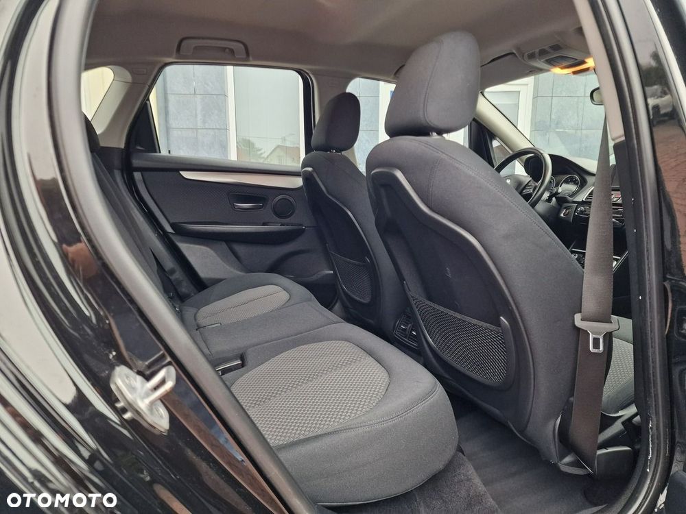 BMW Seria 2 - 24