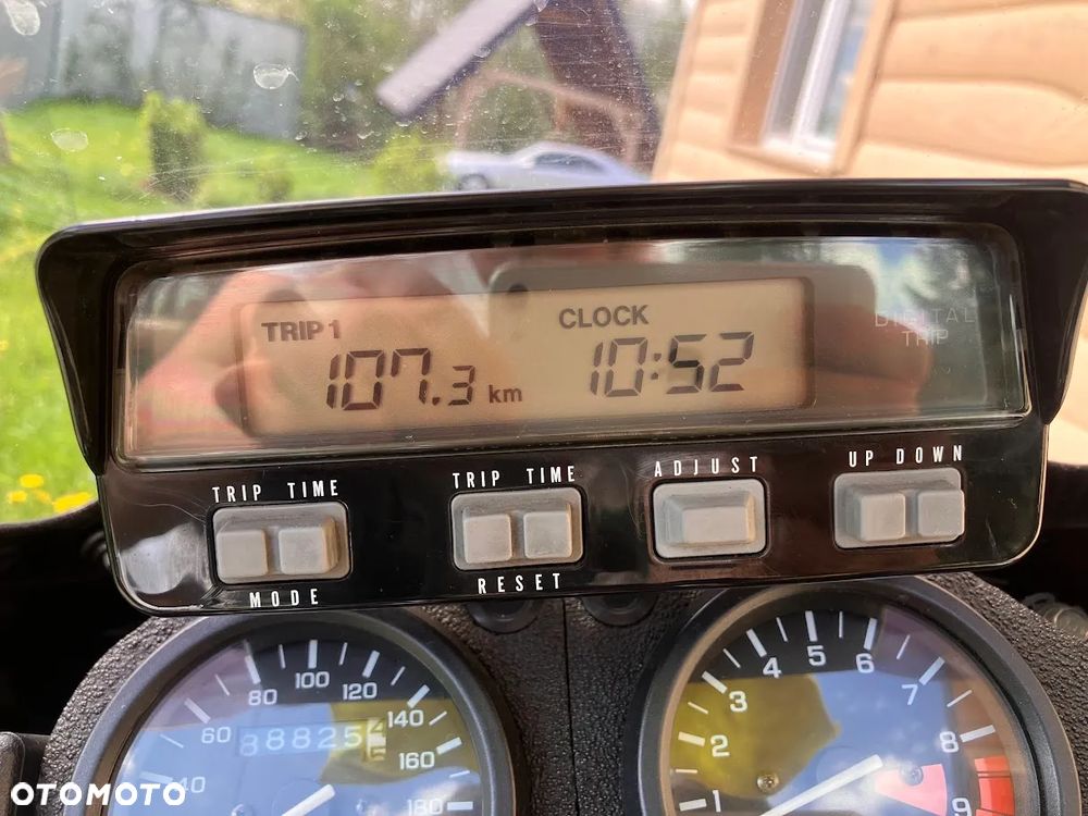 Honda XRV - 7