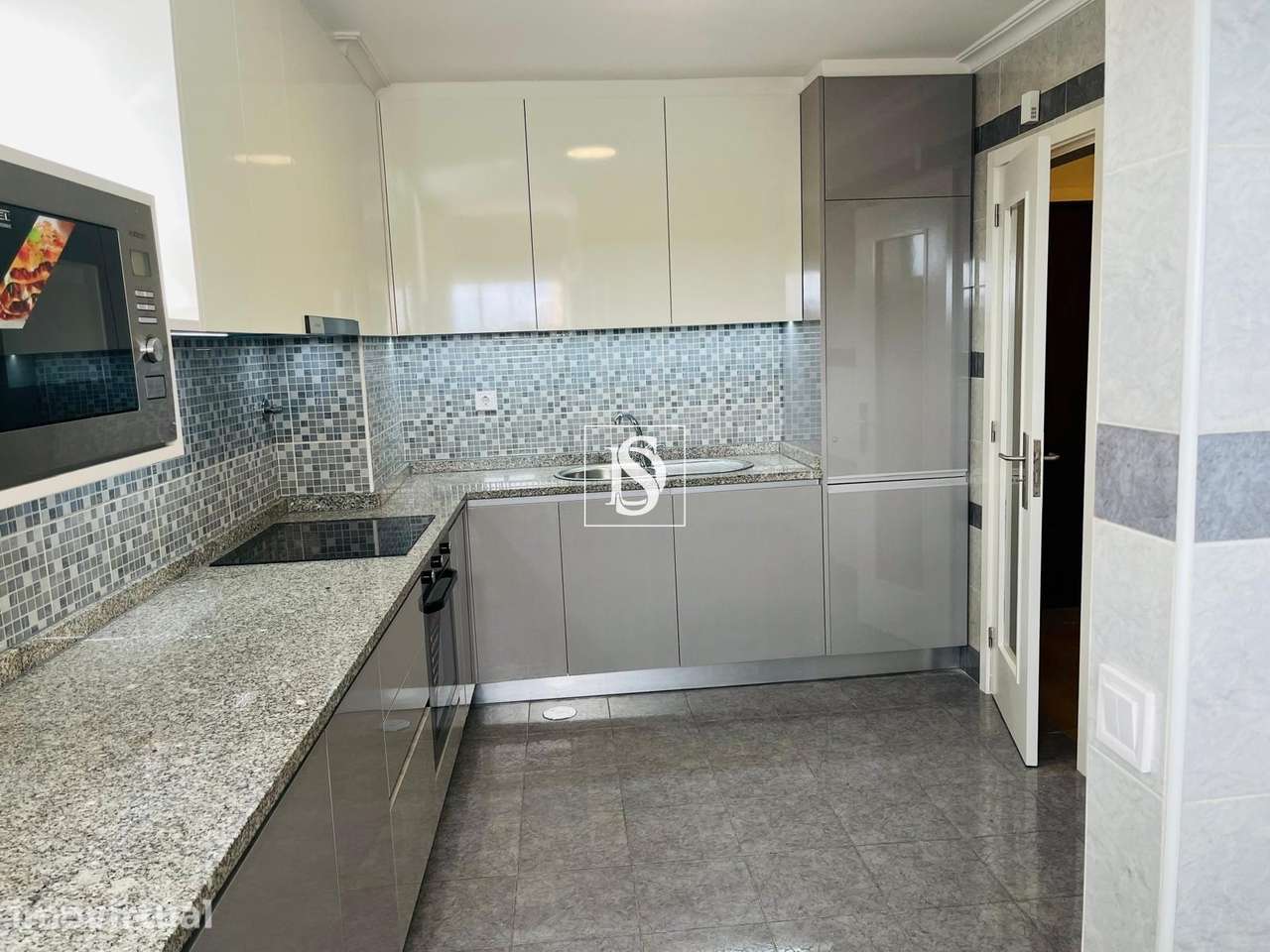 Apartamento T2 Venda em Baguim do Monte (Rio Tinto),Gondomar - Grande imagem: 3/21