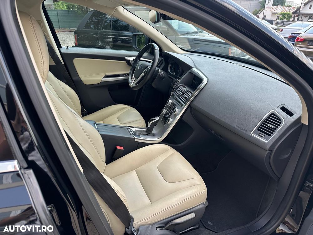Volvo XC 60 D4 Geartronic Momentum - 12