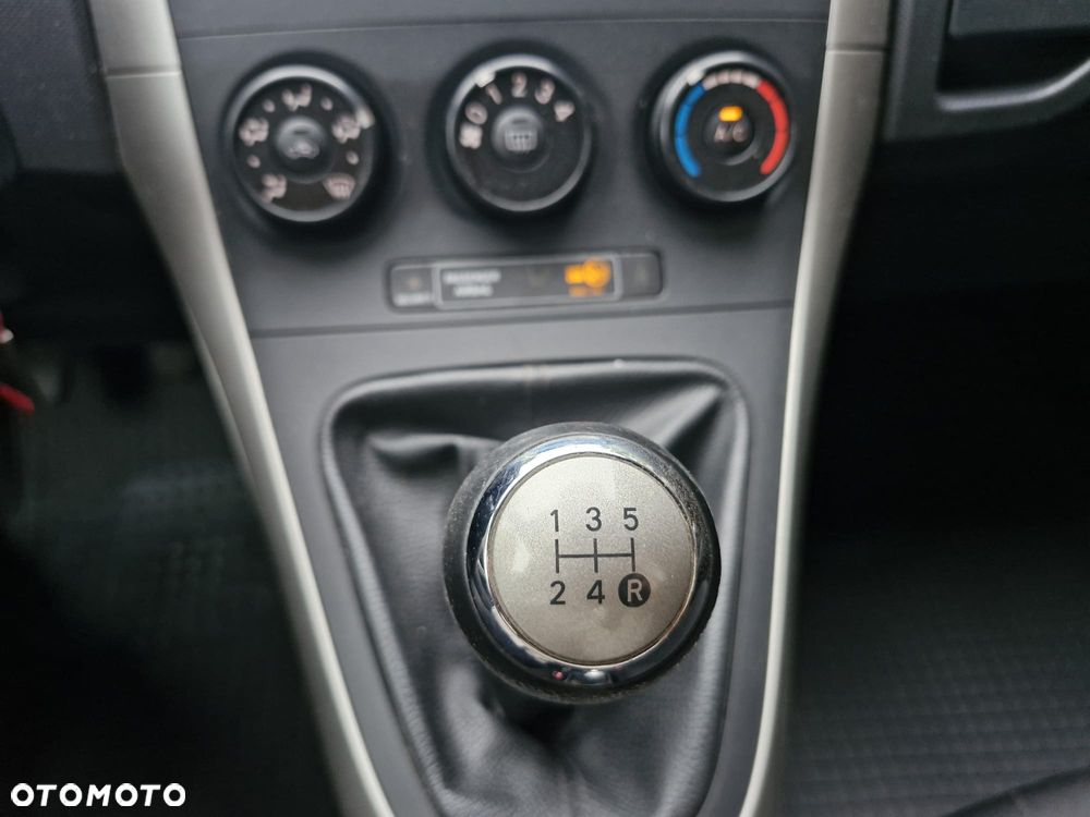 Toyota Auris 1.6 VVT-i Luna - 14
