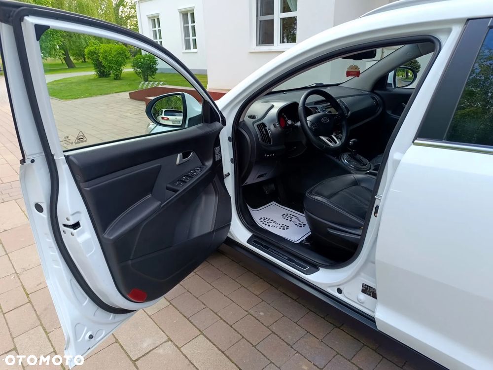 Kia Sportage 2.0 CRDI 4WD Automatik Dream-Team Edition - 22