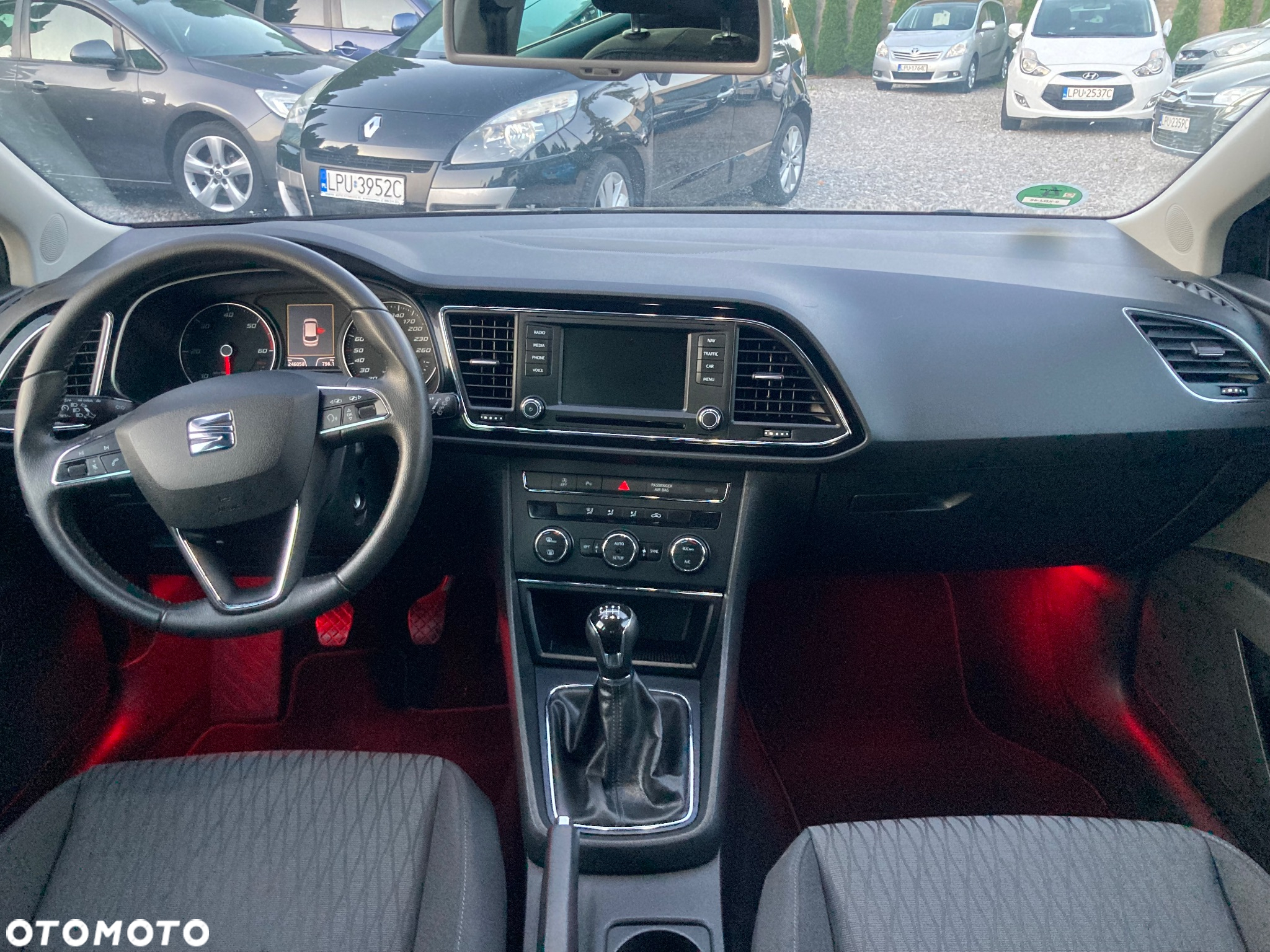 Seat Leon 1.6 TDI ECOMOTIVE Reference - 11