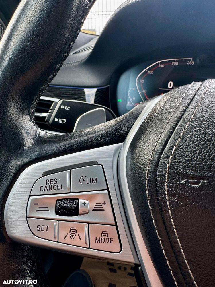 BMW Seria 7 730d xDrive - 36