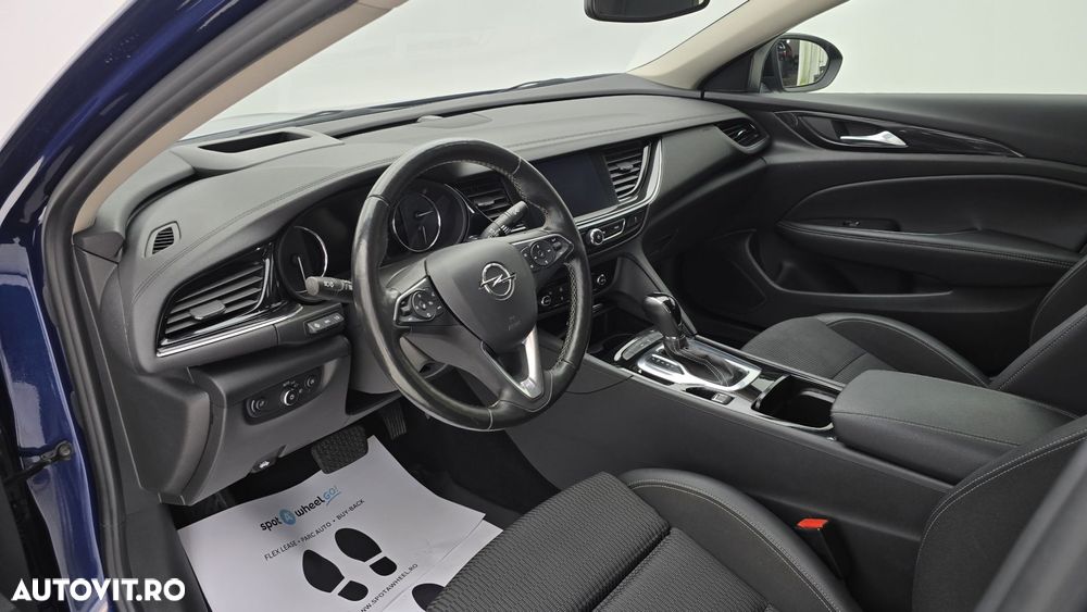 Opel Insignia - 14