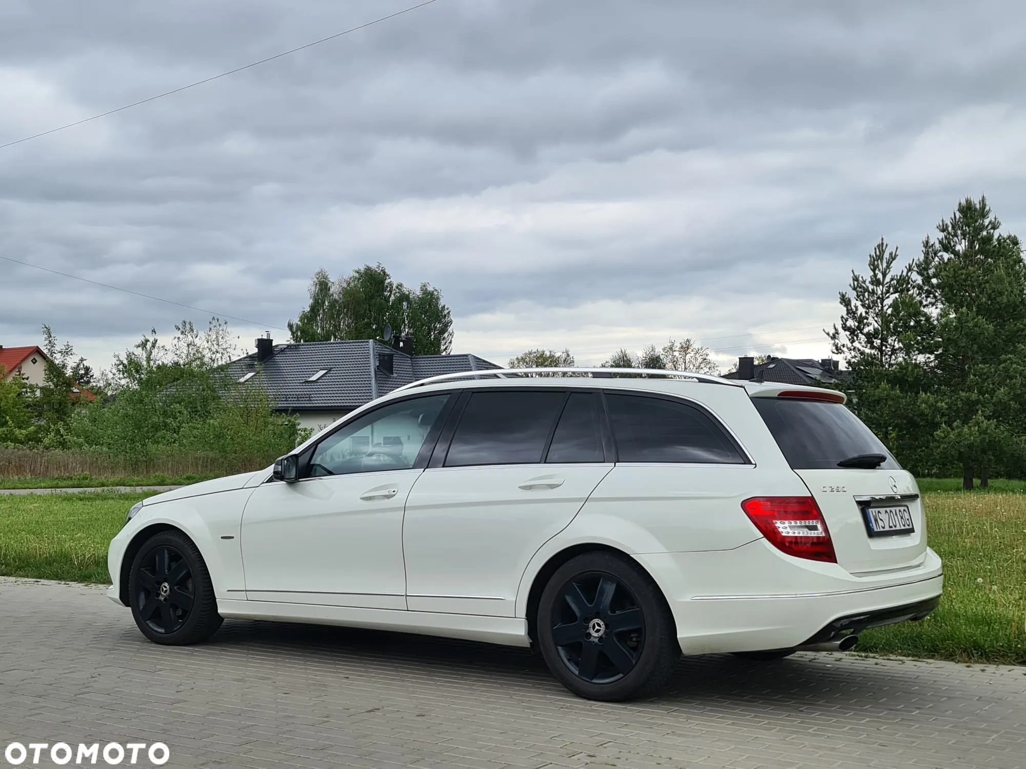 Mercedes-Benz Klasa C 250 CDI BlueEff Avantgarde - 24