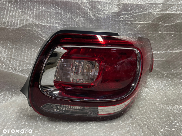 LAMPA TYŁ PRAWA CITROEN DS3 VP9PPX-13404-AX