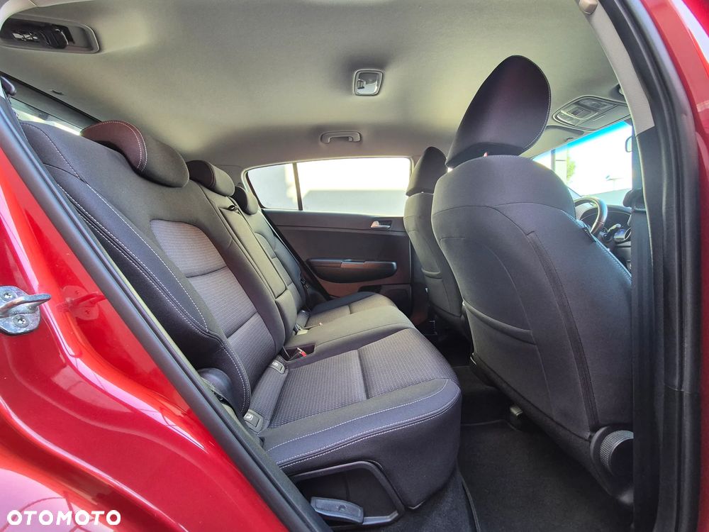 Kia Sportage 1.6 CRDI MHEV Black Edition 2WD DCT - 19
