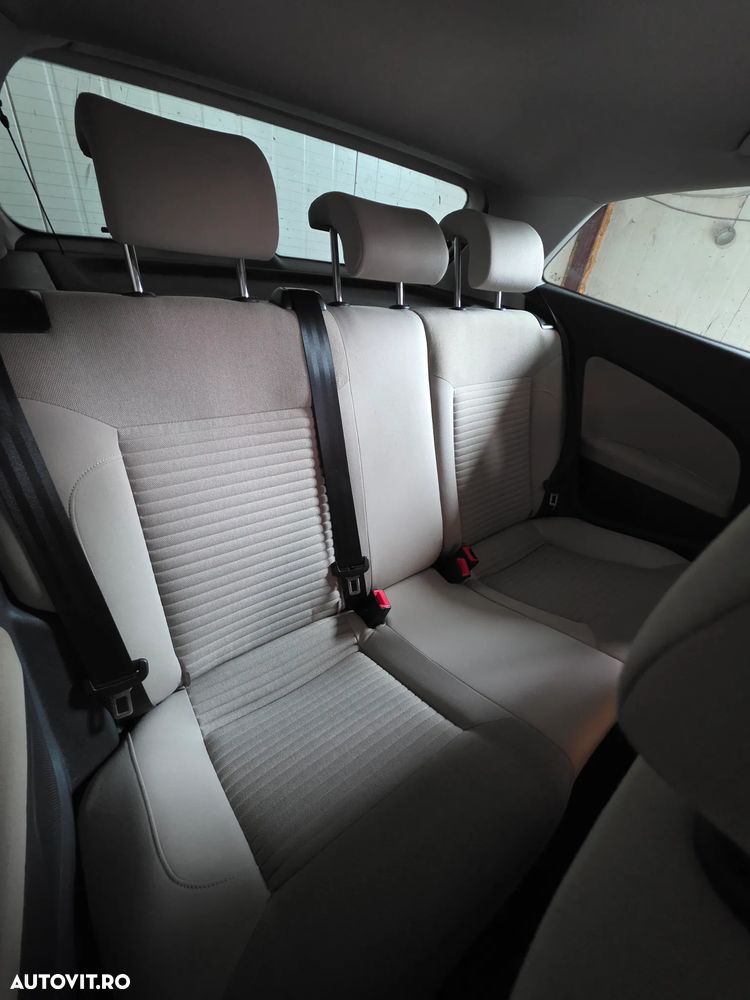 Volkswagen Polo 1.6 TDI DPF Trendline BlueMotion Technology - 25
