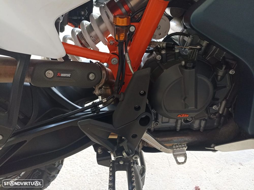 KTM 890 R - 8
