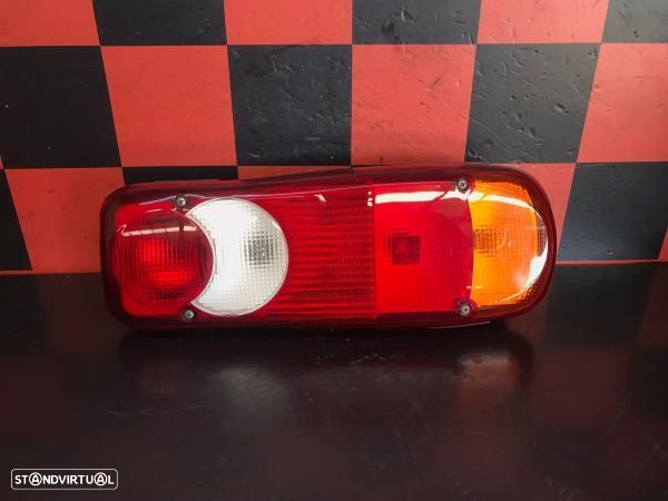Farolim Stop Direito Renault Master Iii Camião De Plataforma/Chassis ( - 1