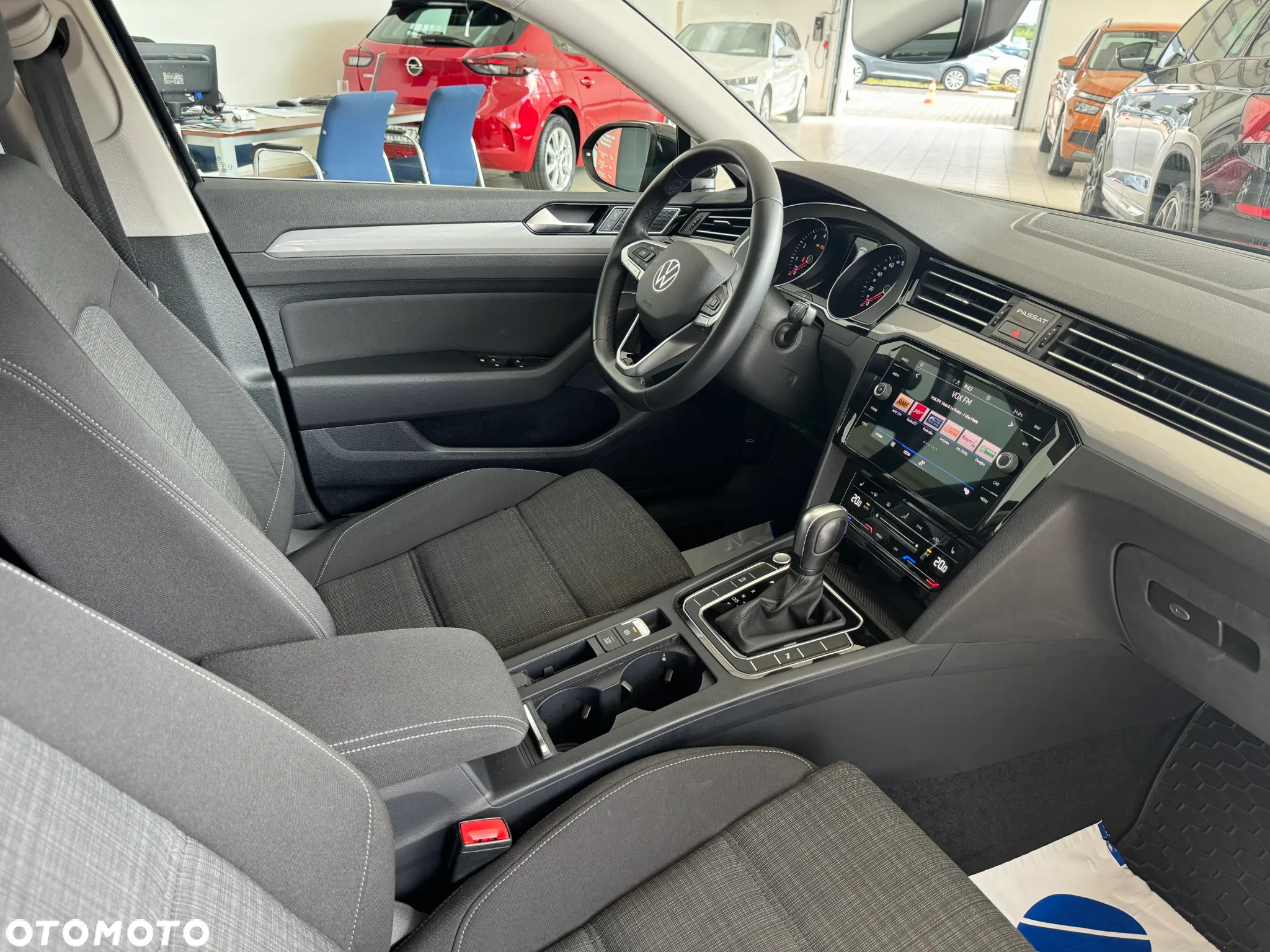 Volkswagen Passat 2.0 TSI Business DSG - 21