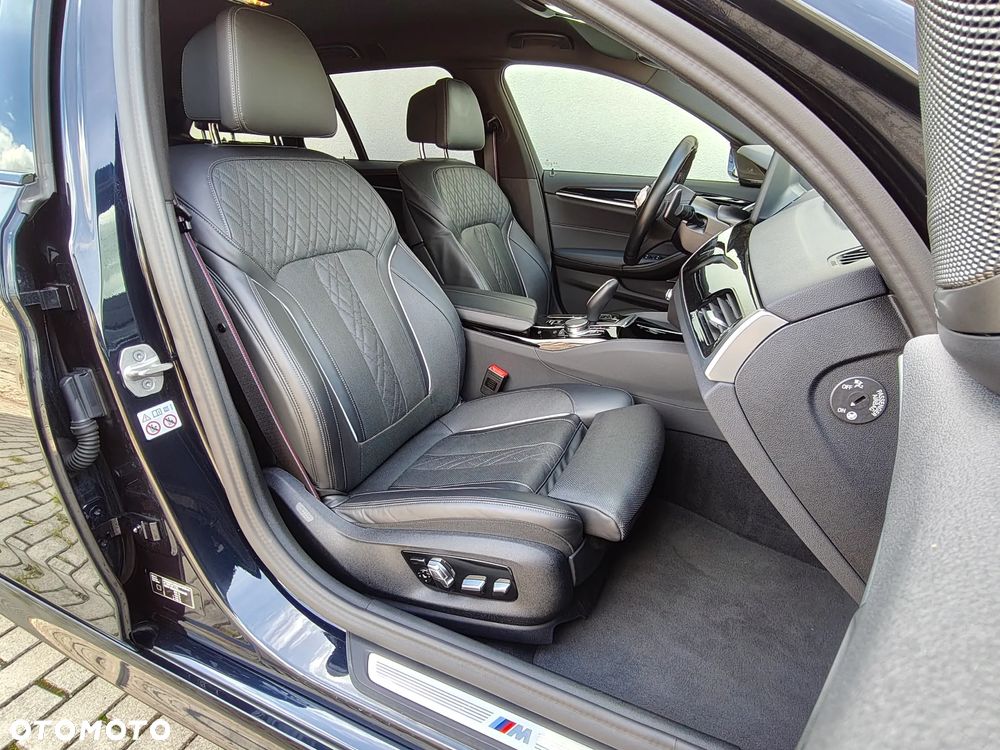 BMW Seria 5 540i xDrive mHEV M Sport sport - 30