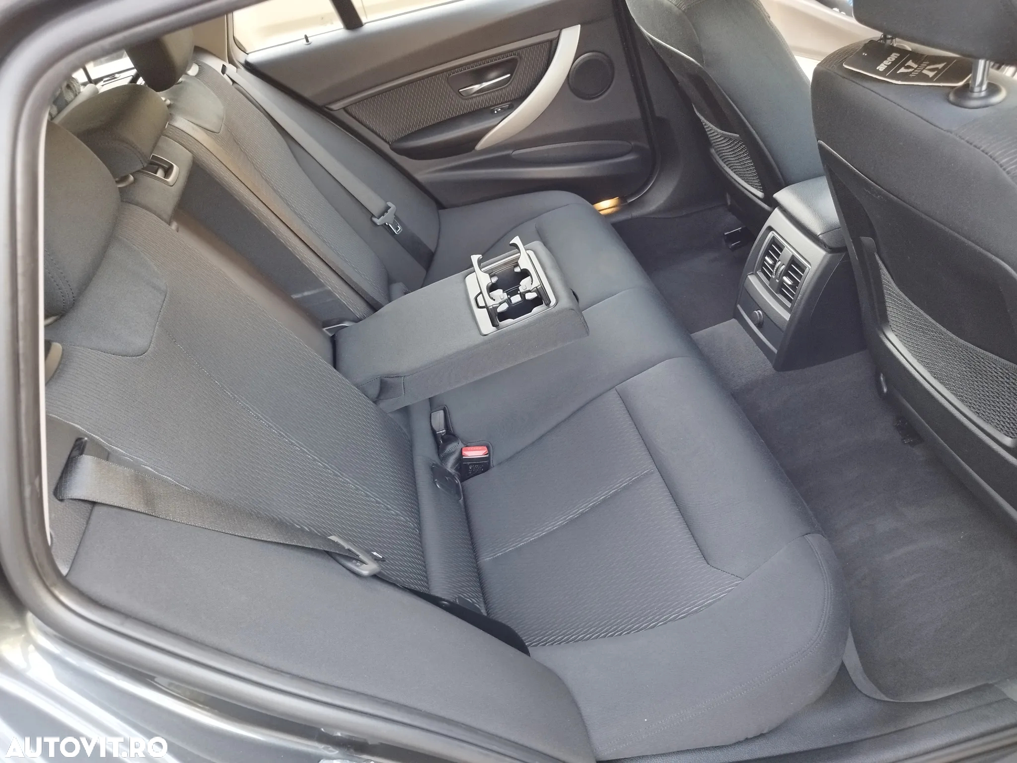 BMW Seria 3 318d Touring Aut. Advantage - 20