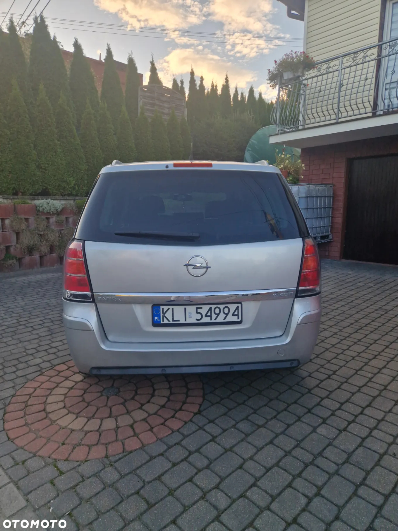 Opel Zafira 1.9 CDTI Elegance - 4