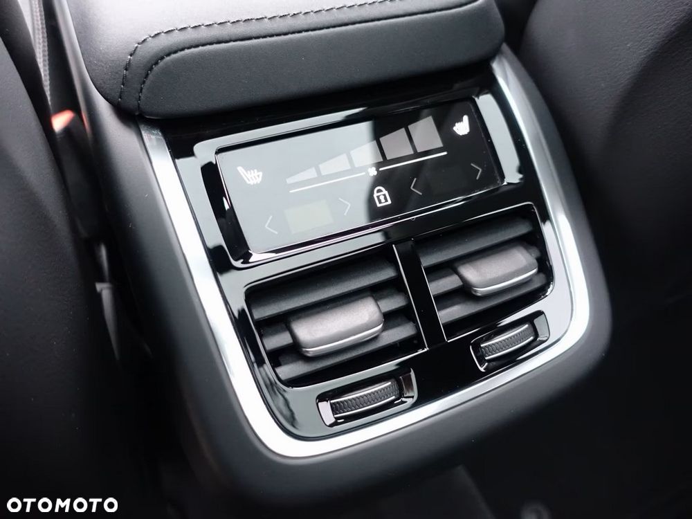 Volvo XC 60 B5 B AWD Ultra Black Edition - 26
