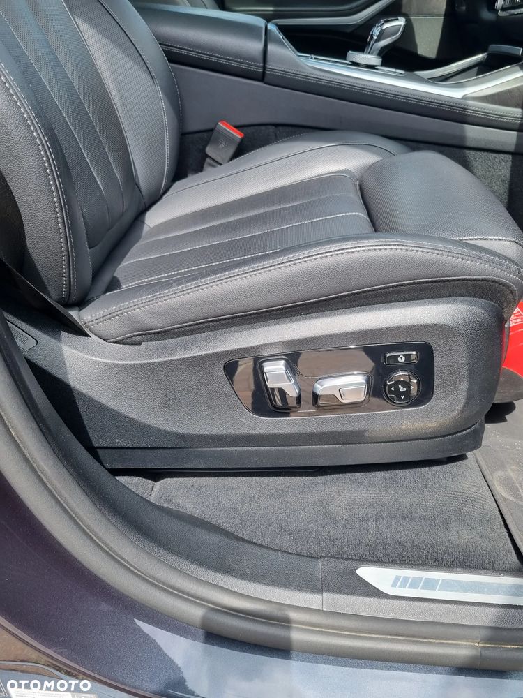 BMW X7 - 18