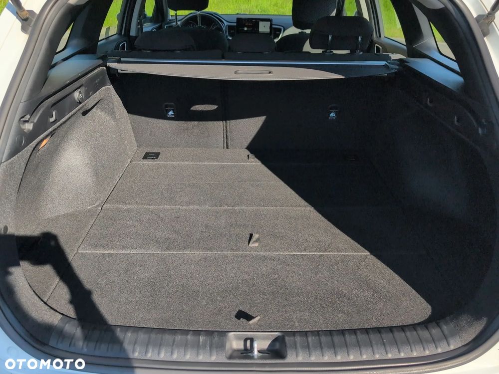 Kia Ceed 1.5 T-GDI M - 17