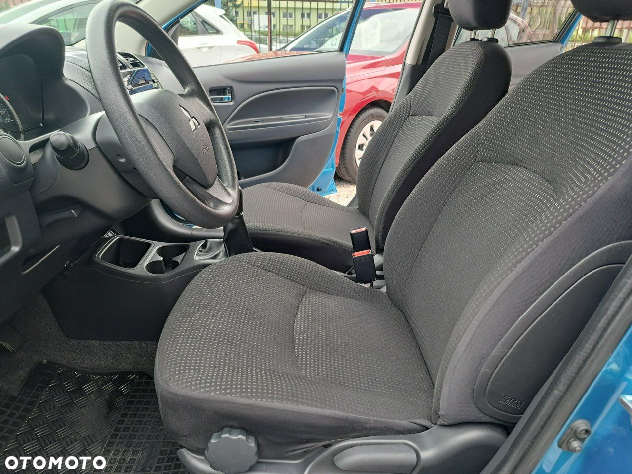 Mitsubishi Space Star - 17