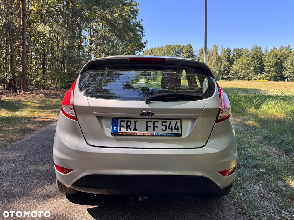 Ford Fiesta 1.25 Celebration - 12