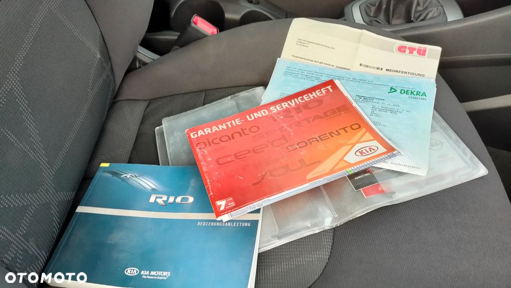 Kia Rio 1.4 Dream Team Edition - 15