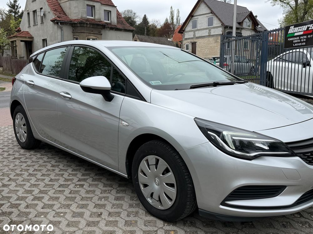 Opel Astra 1.4 Essentia - 5