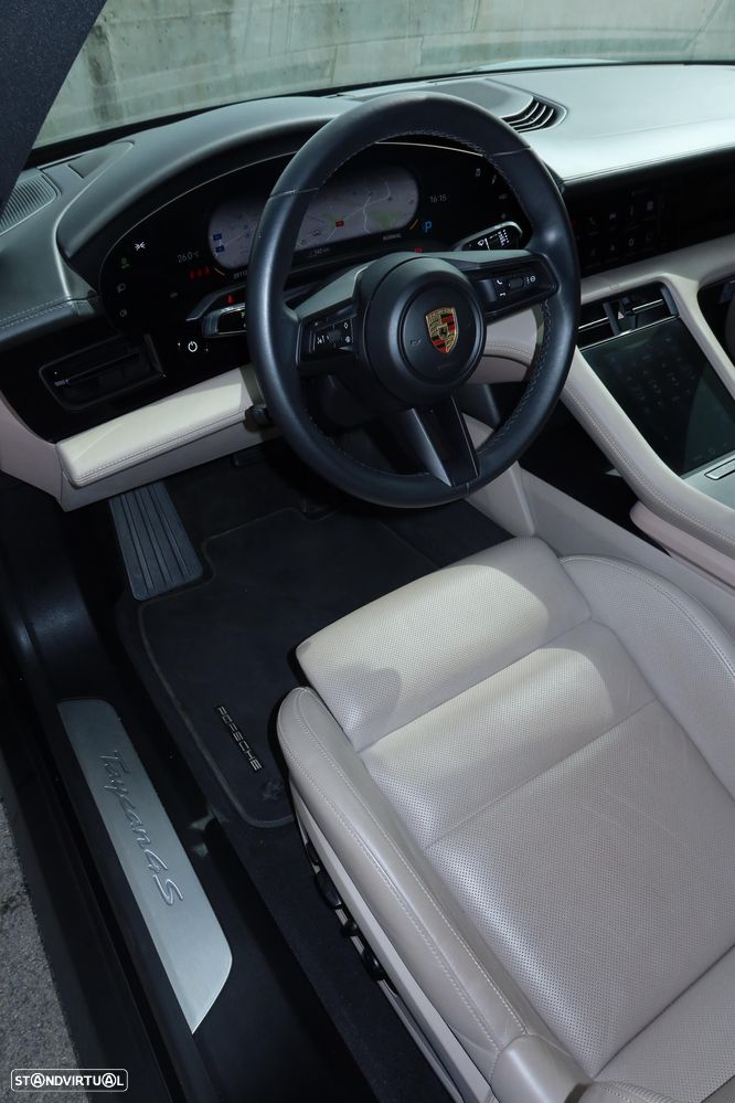 Porsche Taycan 4S Bateria Performance Plus - 12