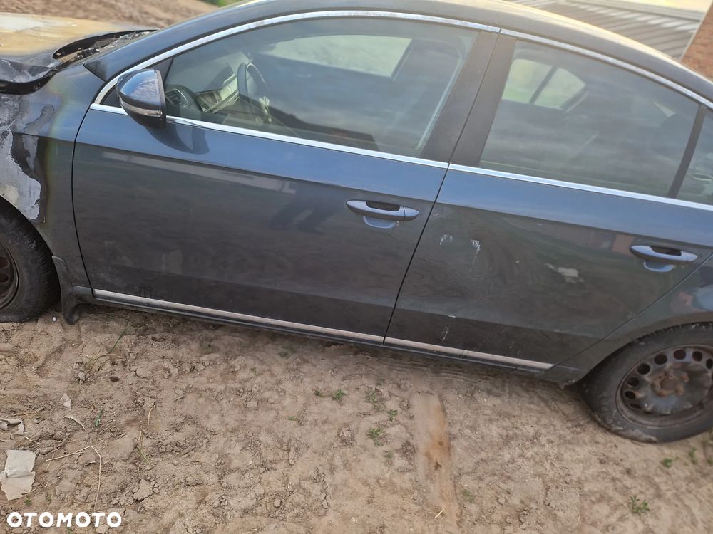 Volkswagen Passat 2.0 TDI Comfortline DSG - 6
