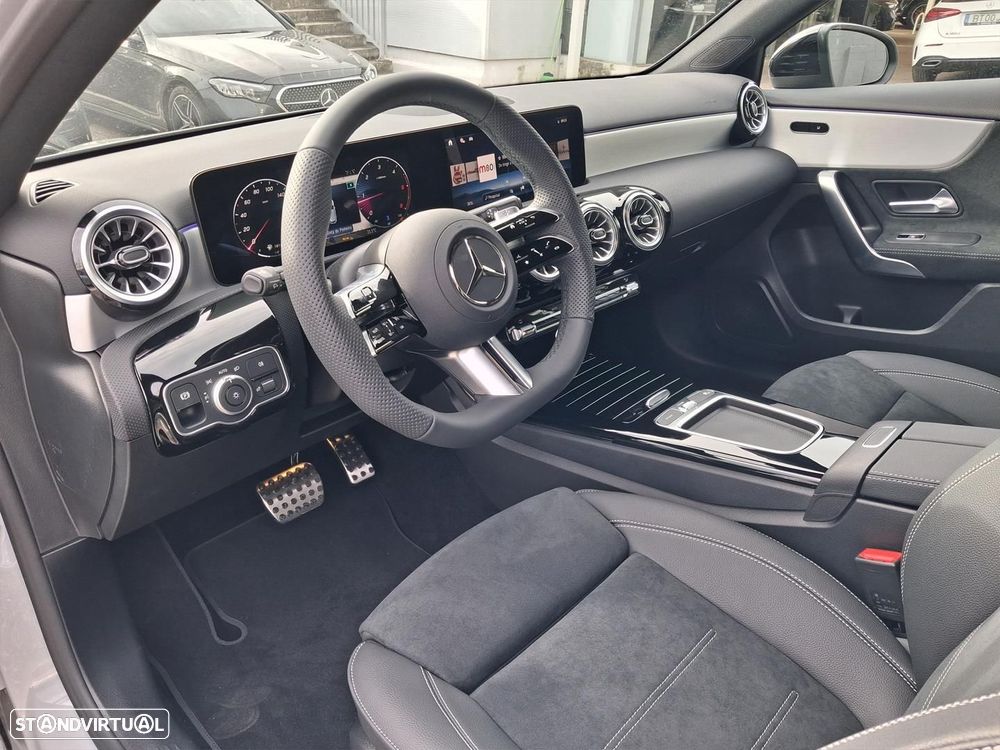 Mercedes-Benz A 180 - 11